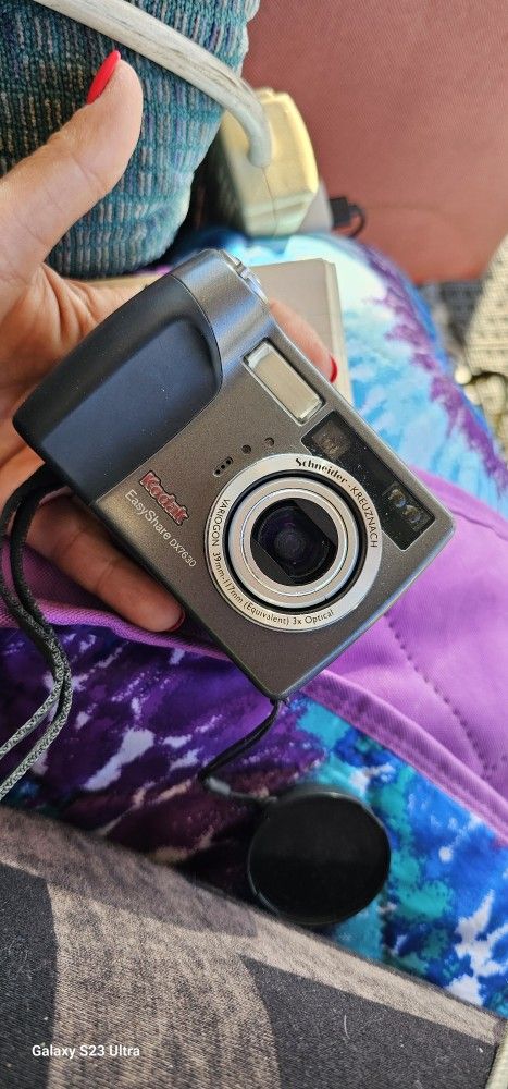 Vintage Kodak EasyShare DX7630 Digital Camera W Case/Cables/Battery/charger Used