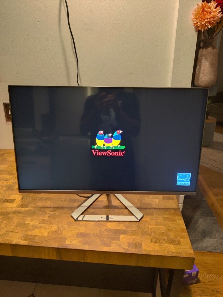 View Sonic Wide Screen Monitor