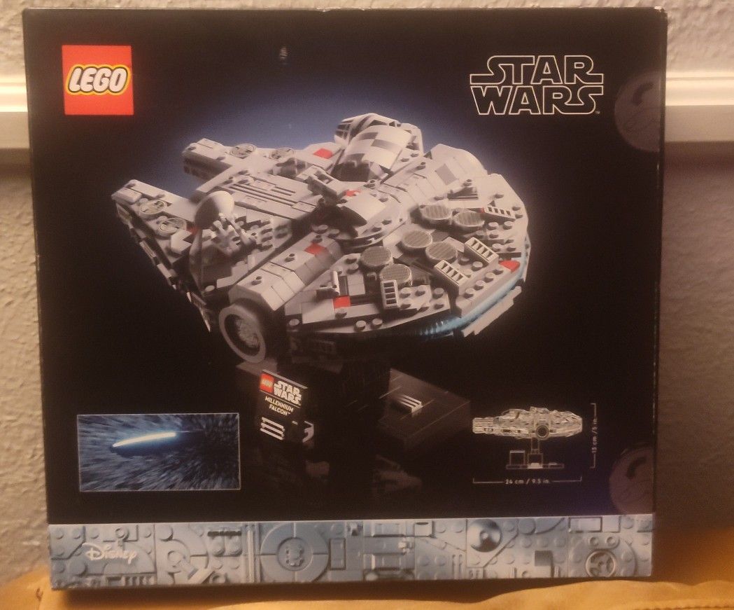 LEGO STAR WARS Millennium Falcon -75375