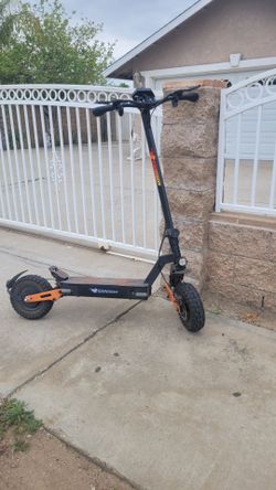 Electric scooter
