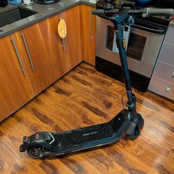 Nui Electric Scooter