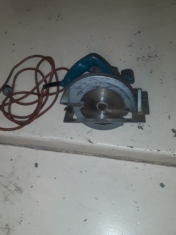 Makita Circle Saw