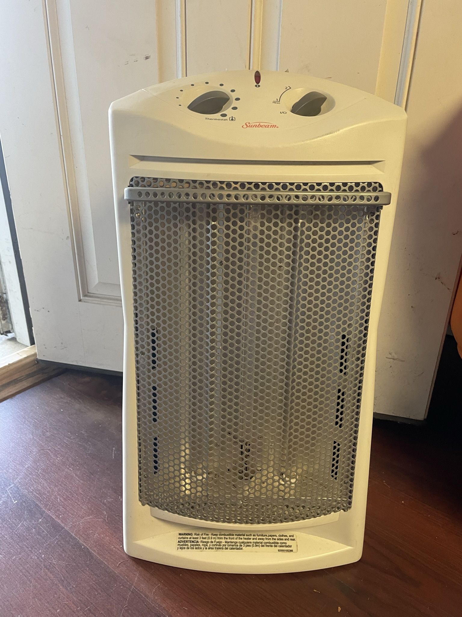 Sunbeam SQH310 Infrared Large Room Electric Tower Quartz Heater