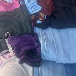 Women’s small clothing bundle