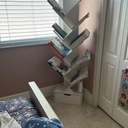 Bookcase 