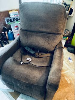 Mechanical chair