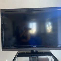 SHARP 40inch TV with remote 