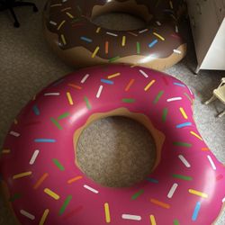Pool Floats 