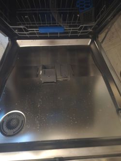 Stainless Steel Interior Dishwasher
