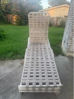Pool furniture chaise lounge