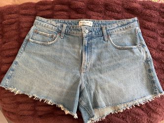 Brand new!! Abercrombie & Fitch Mid Rise Jean Shorts