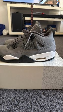 COOL GREY 4s