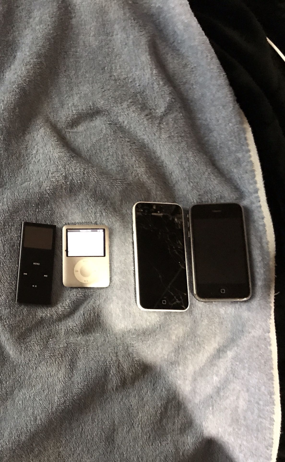 Apple iPhone/iPod bundle