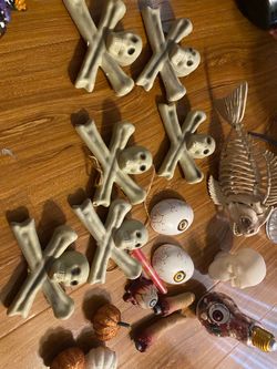 Halloween Decoration Lot Skulls Eyeballs Skeleton