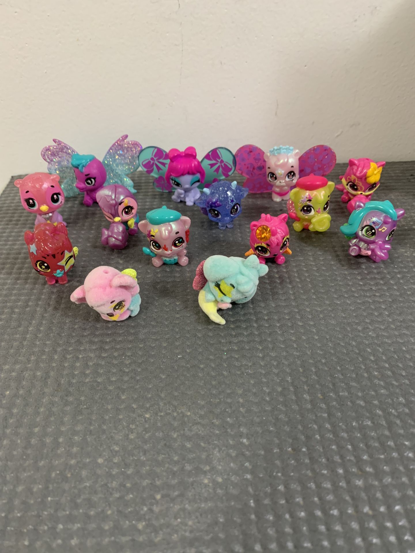 Lot Of 14  Hatchimals