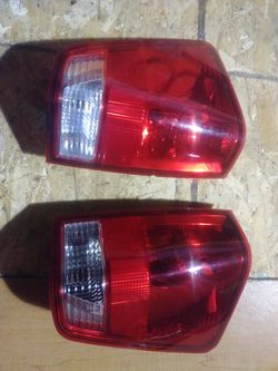 04-15 Nissan Armada OEM Tail Lights
