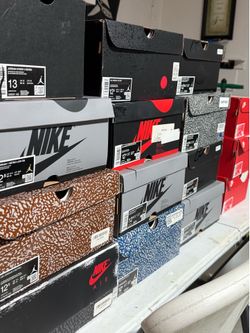 Jordan and Nike Dunk Shoe boxes . 14 Boxes total.