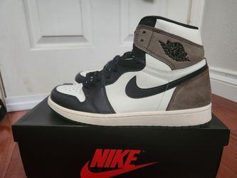 Jordan 1 mocha high  sz 10.5