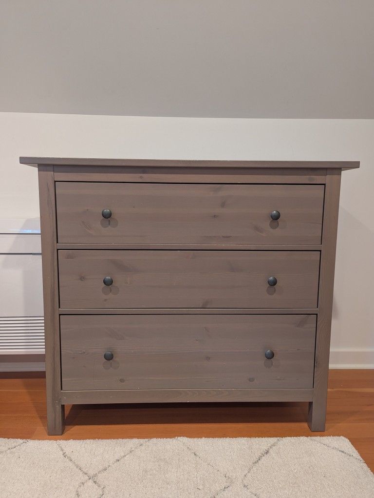 3-Drawer Dresser - Great Condition (IKEA)