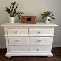 6 Drawer White Dresser