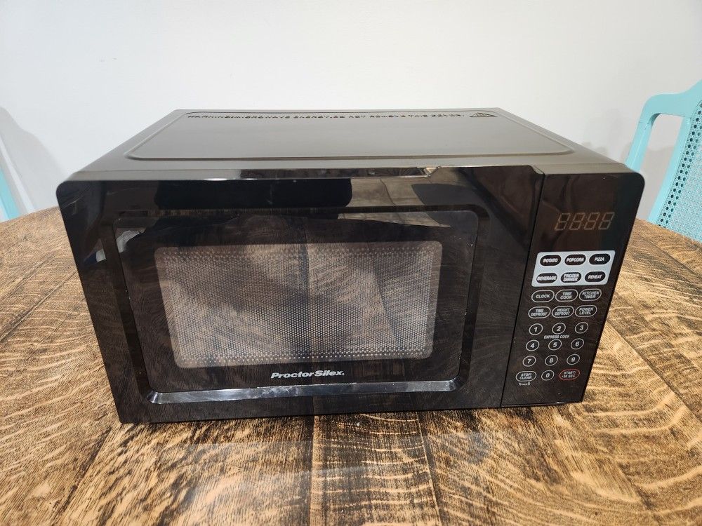 Apartment Sized Microwave ProctorSilex -  Micro Wave