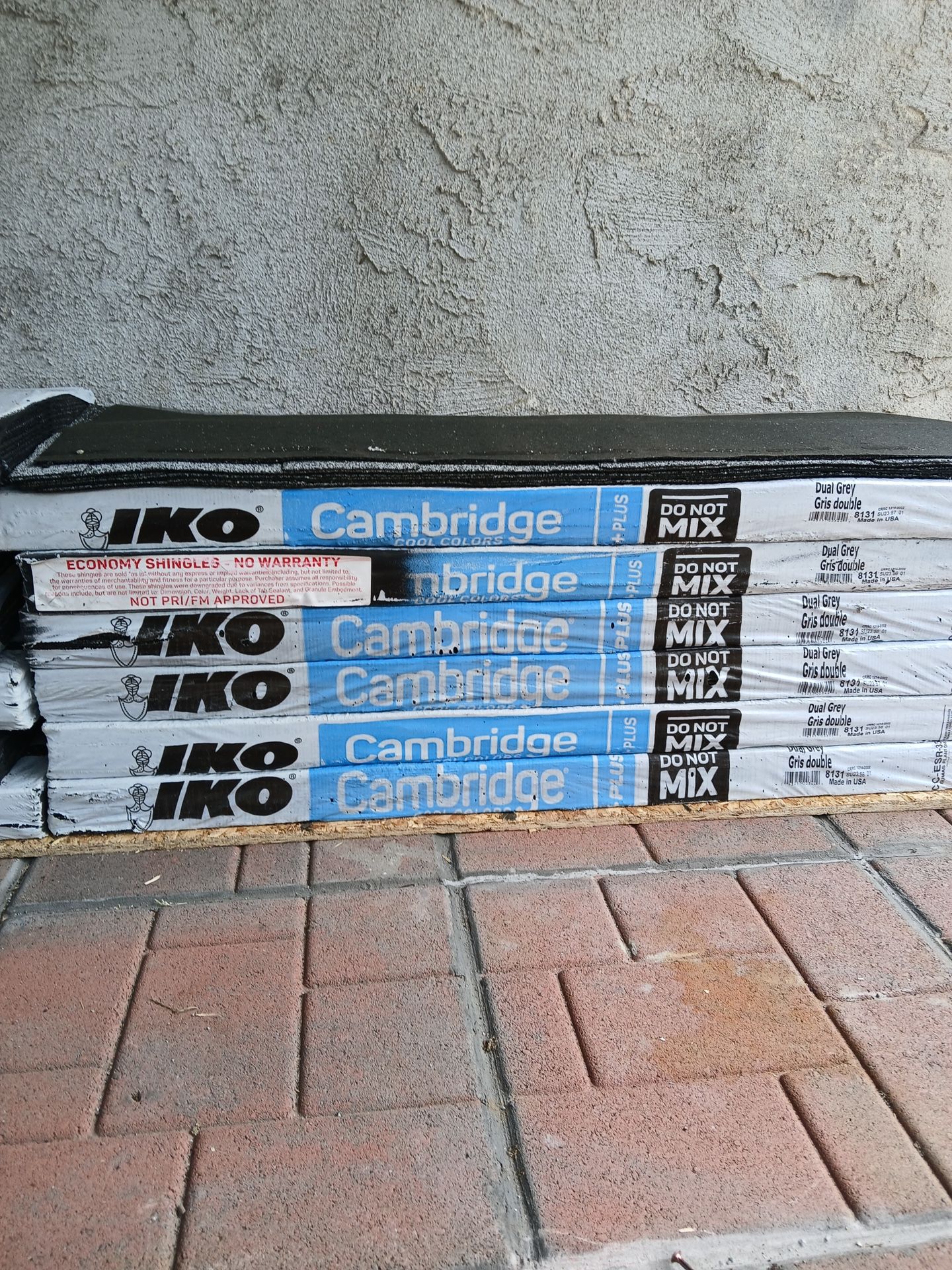 Shingles Iko Cambridge Color Dual Gray