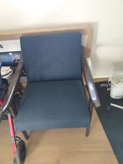 Living room chair like new