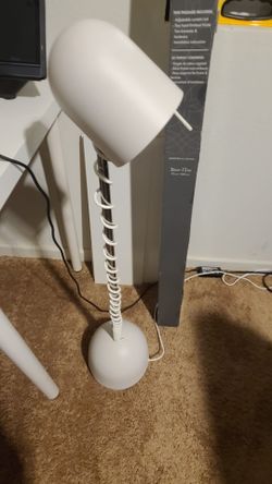 Floor lamp