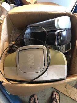 Keurig , boombox and cups