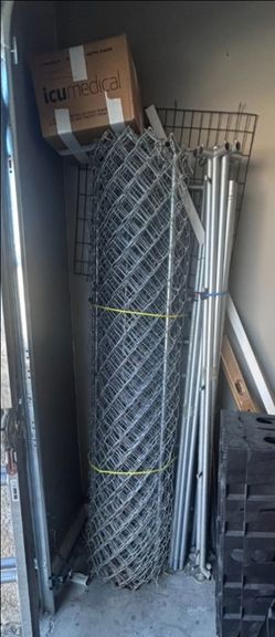 LARGE Dog kennel