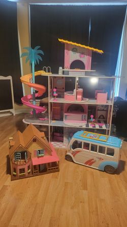 LOL dollhouse, toy bus, and smaller dollhouse- best offer