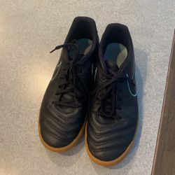 Nike TiempoX Indoor Soccer Shoes