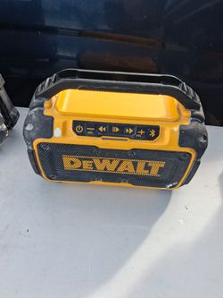 Dewalt Bluetooth radio