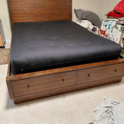 Queen  Futon 8" Thick Mattress Only; Very Good Condition 