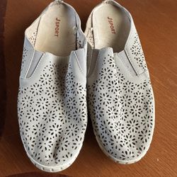 J Sport Woman’s Flat/sandal Size 7