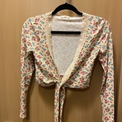 Floral Design Wrap Women’s Crop Top  