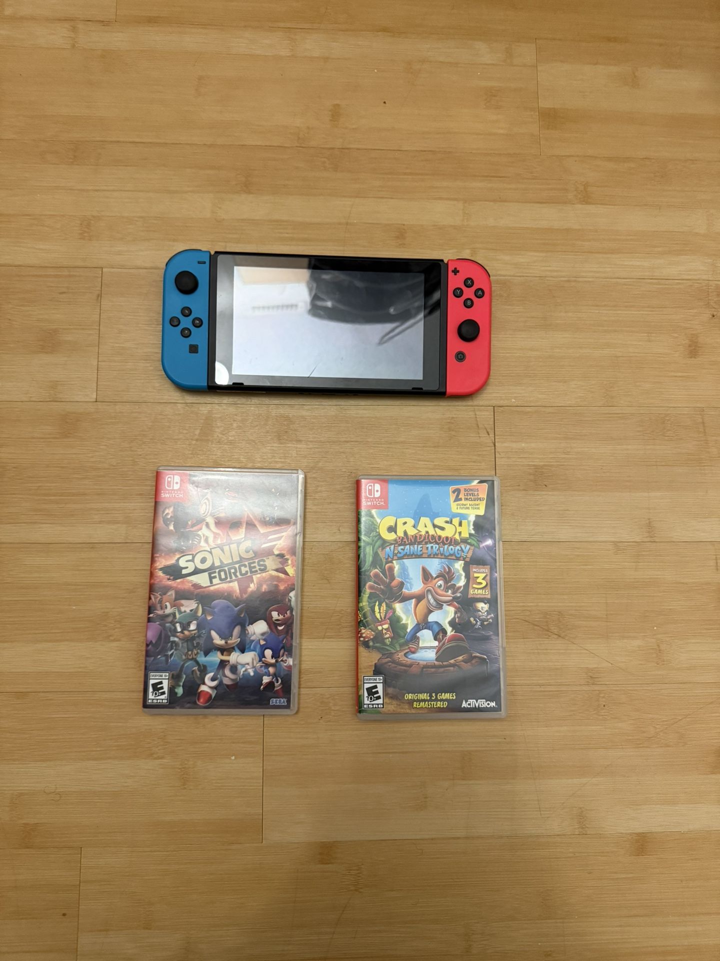 Nintendo Switch HAC-001(-01) (cosmetic scratch) with Sonic and Crash Bandicoot!