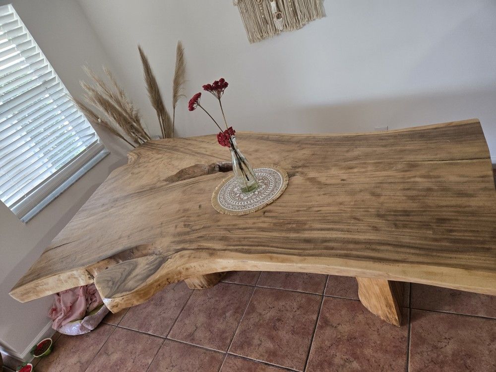 Rustic Dinning Table