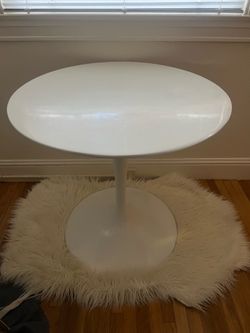 Modern kitchen table