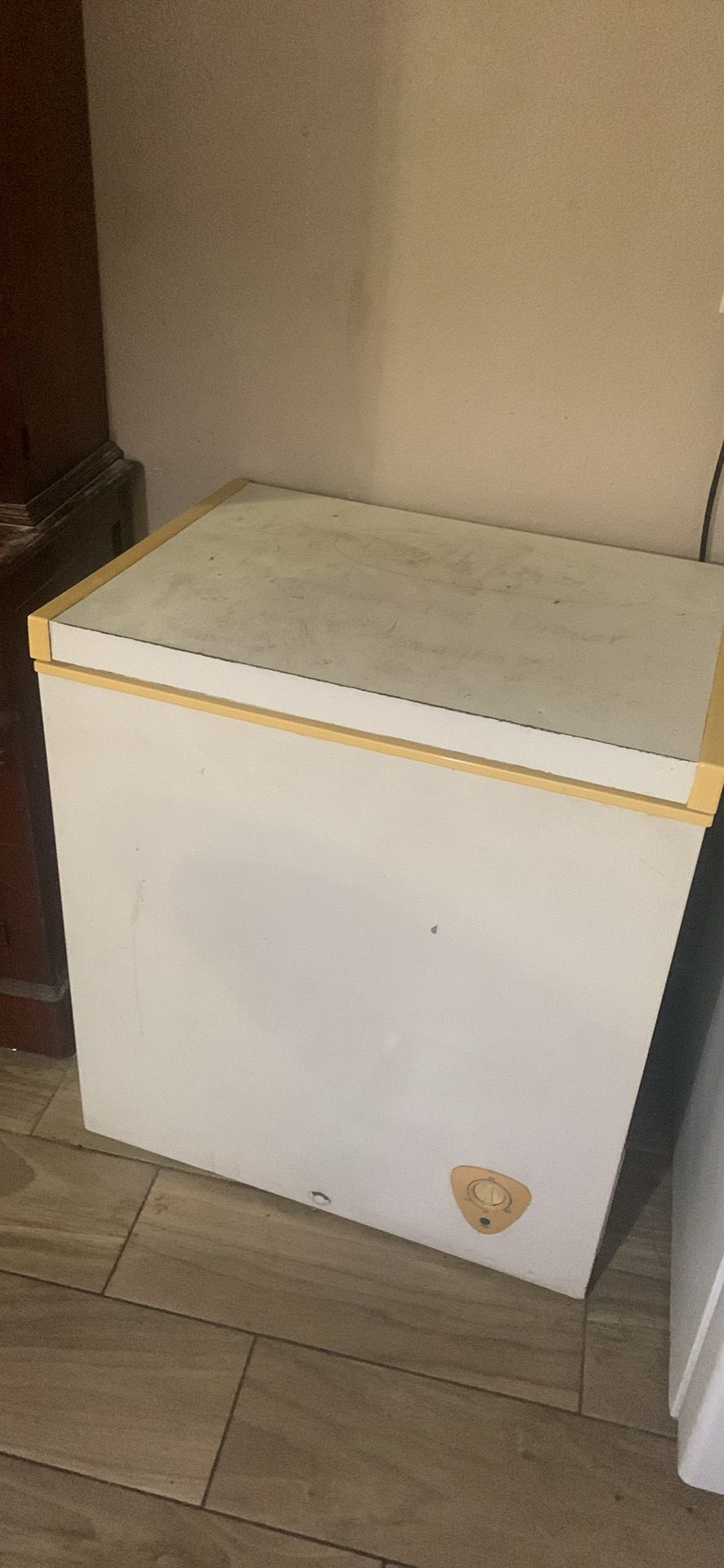 Deep freezer