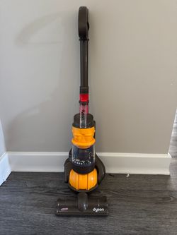 Toy Vacuum