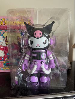 Mega Space Molly Kuromi