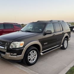 2004 Ford Explorer