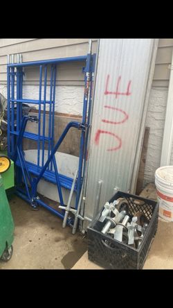 HD York USA Scaffolding Saferstack 2-Level Rolling Scaffold Tower Set, 3-Rung Frames Including Cross Braces, 4 alum Platforms, locking caster wheels,