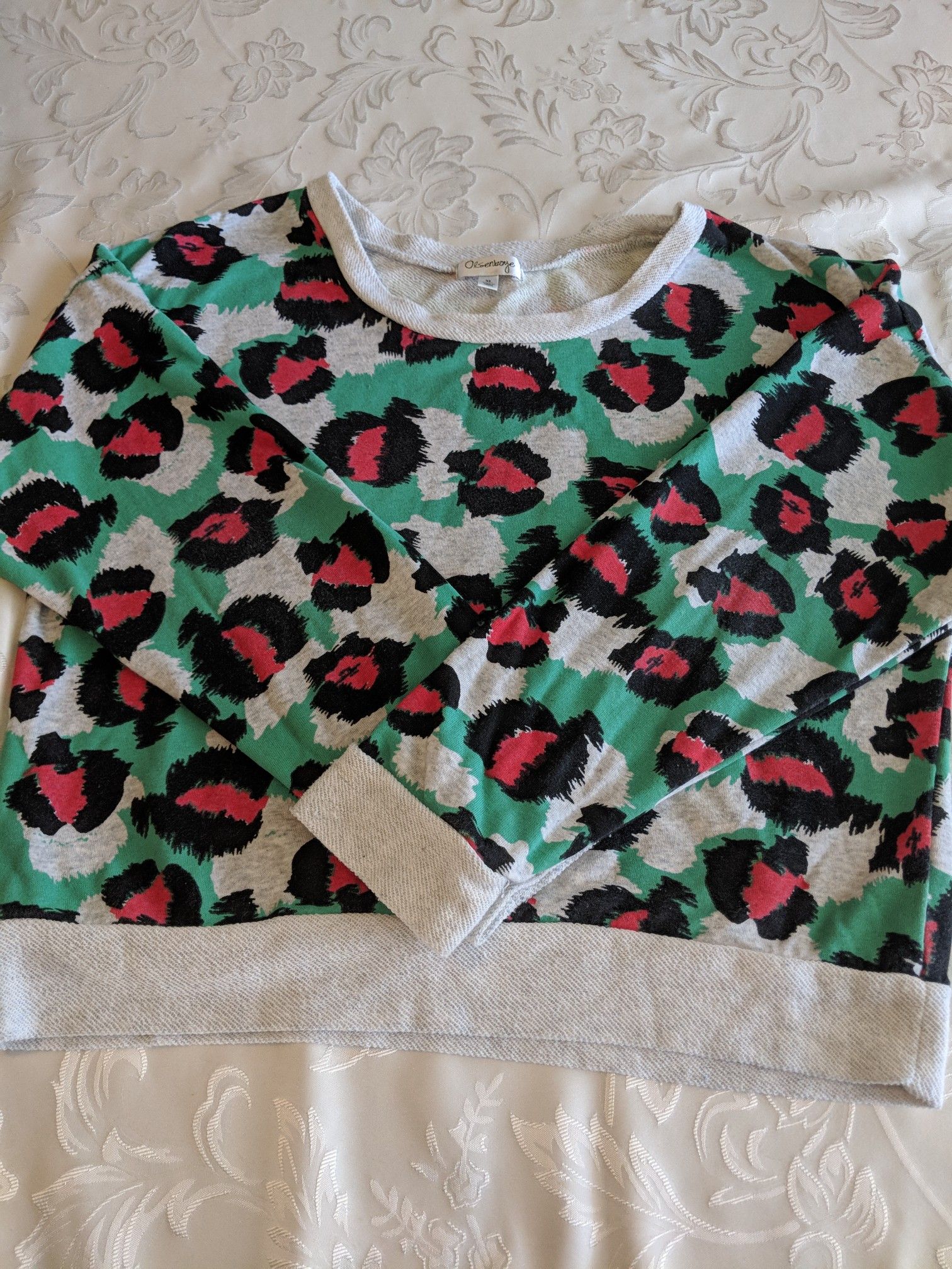 Crew sweatshirt by oksenboye size xl