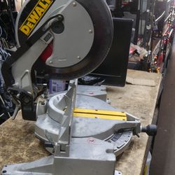 DEWALT METER BOX SAW DW705 POWER TOOL 879764-1