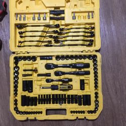 Dewalt Tool Set