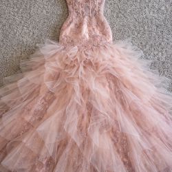 Prom Dress, Size: 2, Brand: Jovani,  Color: Light pink, Warn once no holes or messed up in any way , Original Price: $777.00 Asking $400