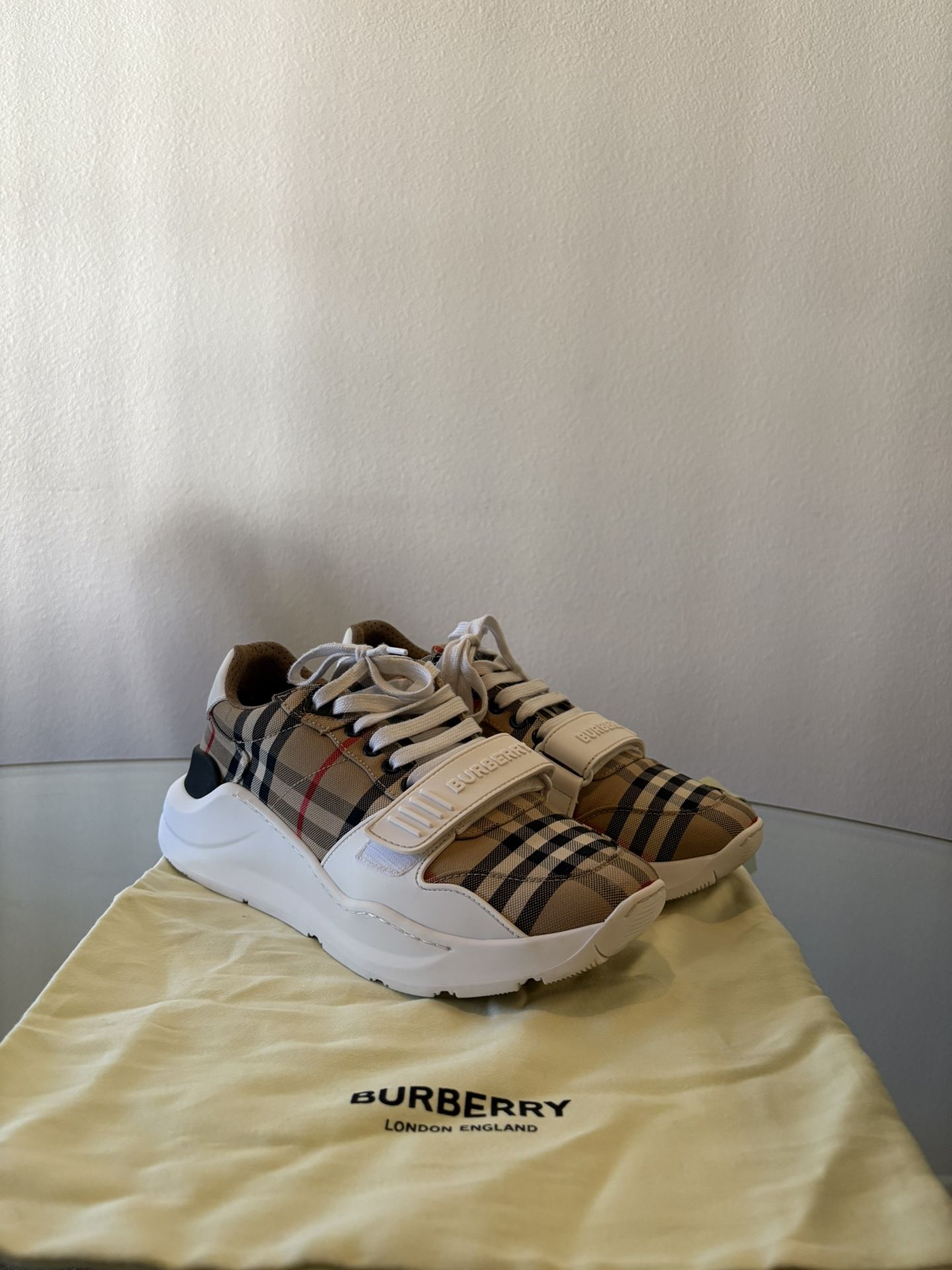 Burberry Sneakers