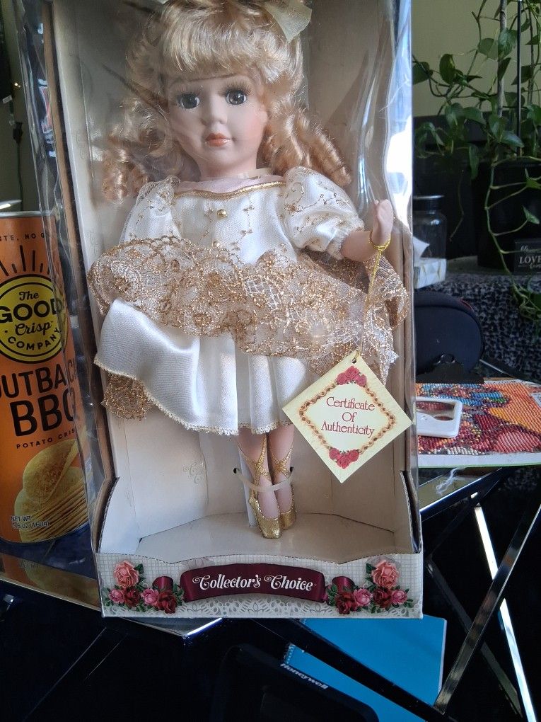Fine BISQUE PORECELAIN DOLL